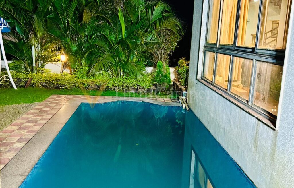 velvet villa swimming pool